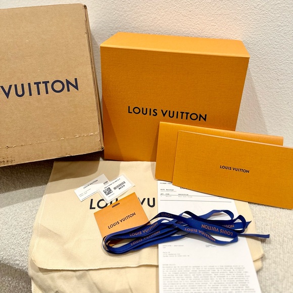 LOUIS VUITTON Mini Soft Trunk - Picture 11 of 17